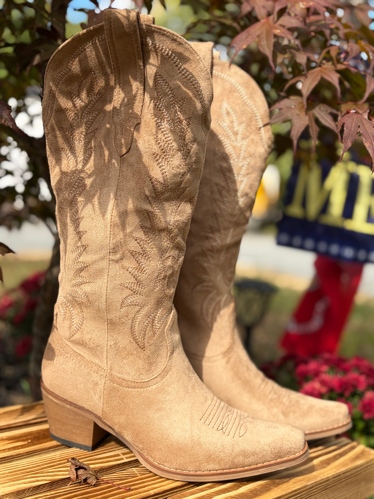 Jiada Cowgirl Boot